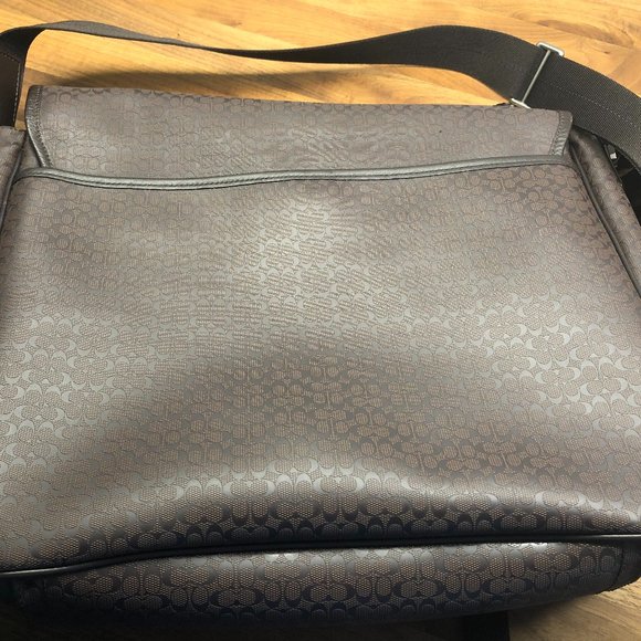 NWT COACH HERITAGE SIGNATURE EMBOSSED PVC MESSENGER 70809 - Picture 4 of 8
